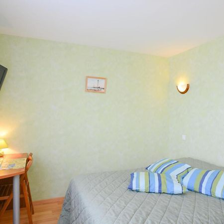 Au P'Tit Quinquin Hotell Le Val-Saint-Père Eksteriør bilde