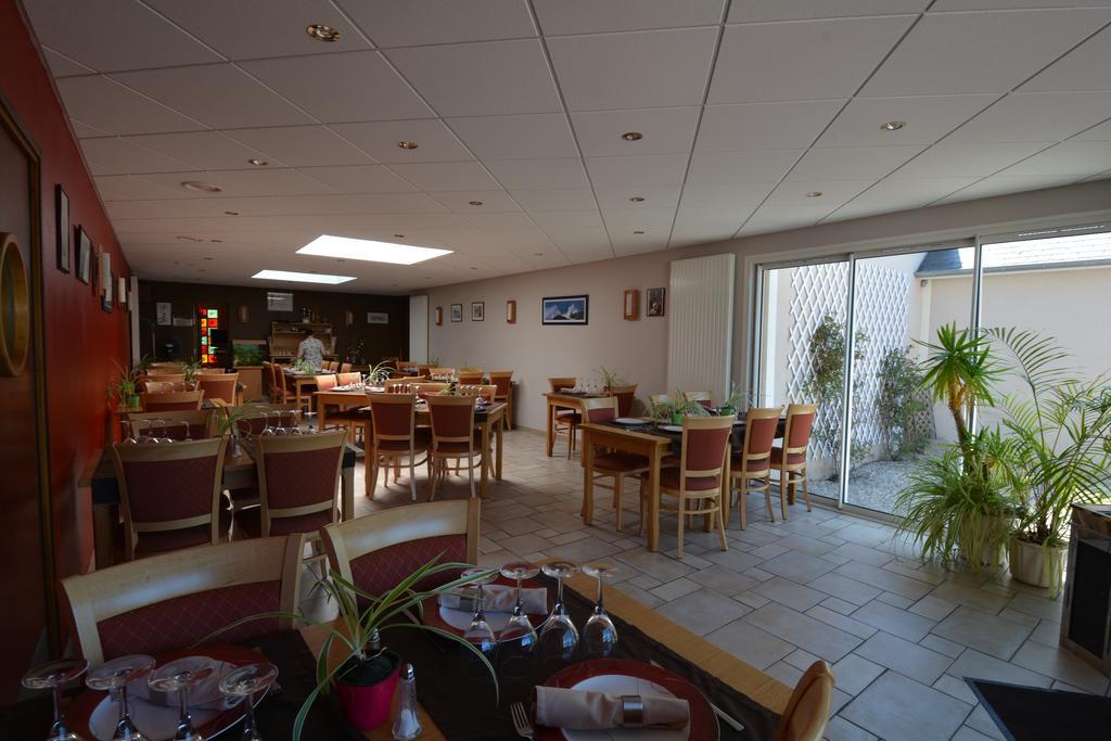 Au P'Tit Quinquin Hotell Le Val-Saint-Père Eksteriør bilde