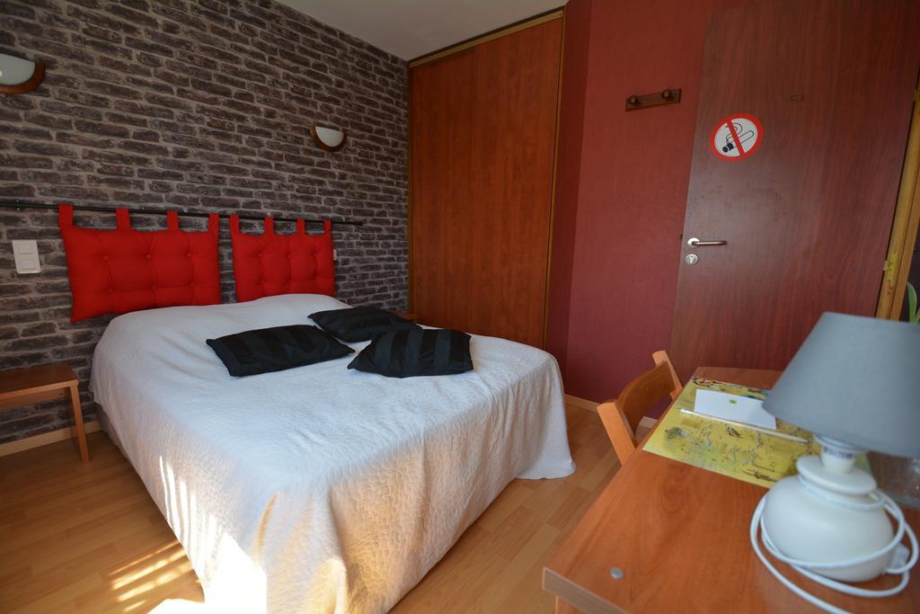 Au P'Tit Quinquin Hotell Le Val-Saint-Père Eksteriør bilde