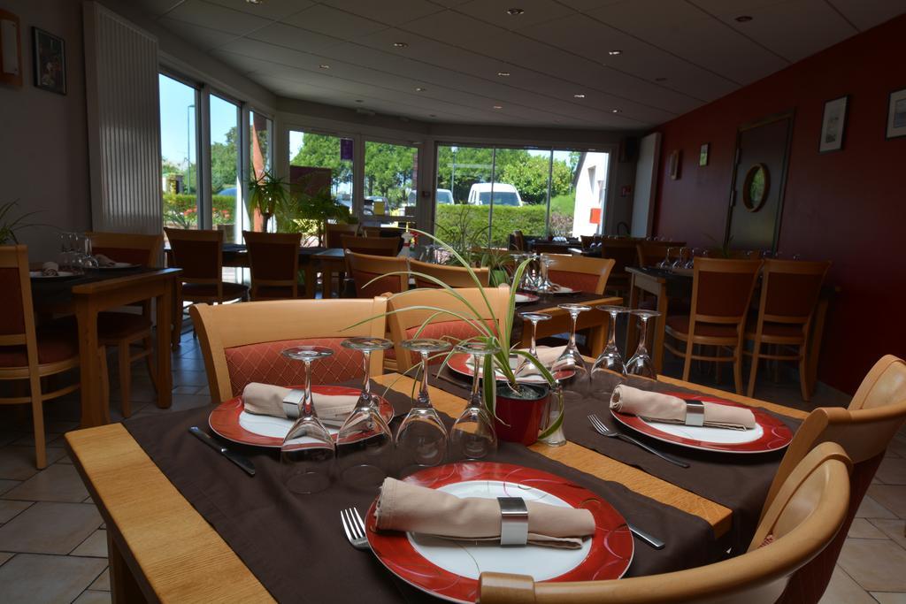 Au P'Tit Quinquin Hotell Le Val-Saint-Père Eksteriør bilde