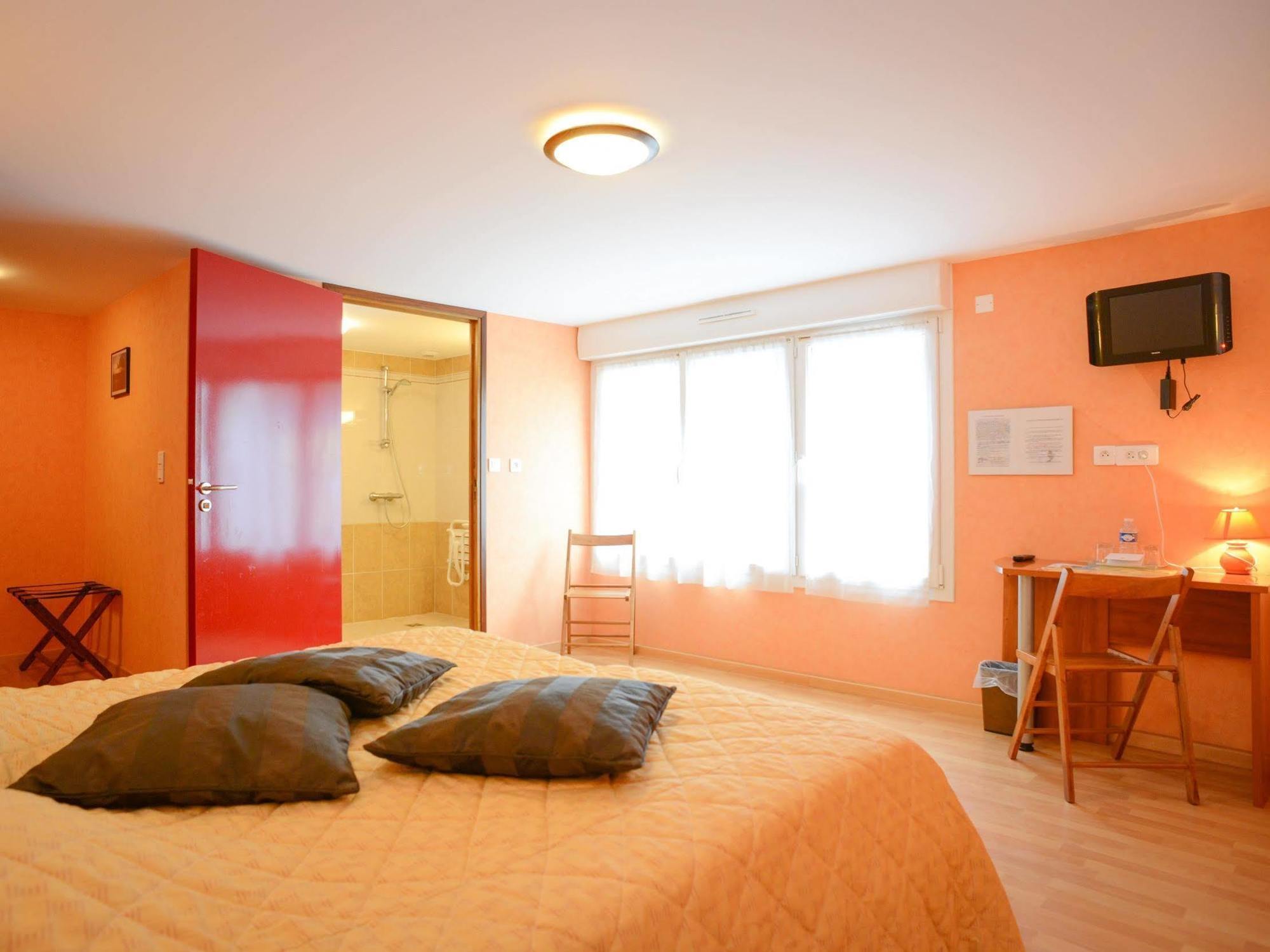 Au P'Tit Quinquin Hotell Le Val-Saint-Père Eksteriør bilde