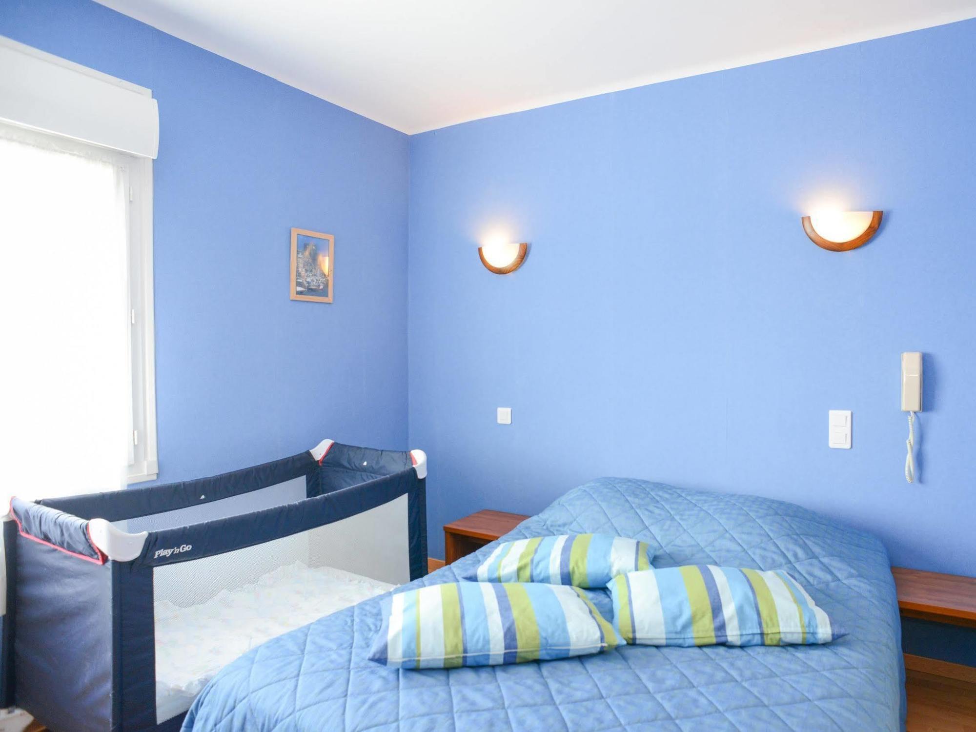 Au P'Tit Quinquin Hotell Le Val-Saint-Père Eksteriør bilde